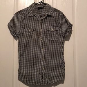 Men’s black and white checkered shirt